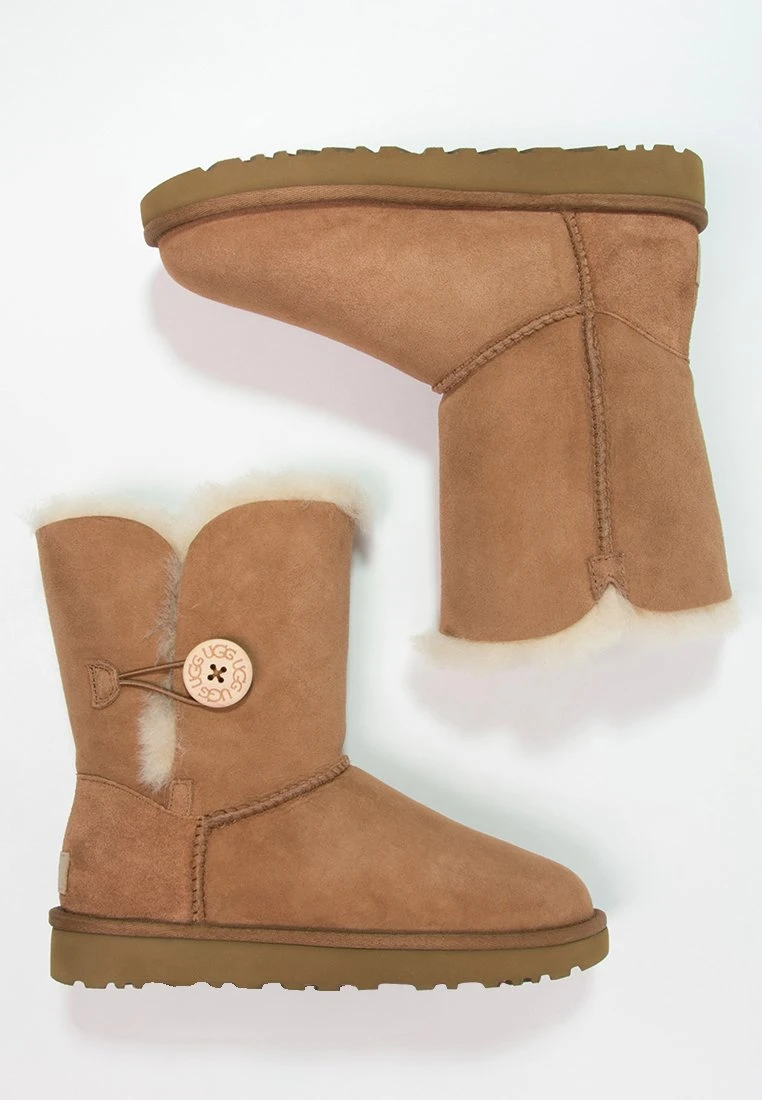 Ugg Bailey Button Ii - Korte Laarzen - Chestnut - Afbeelding 3