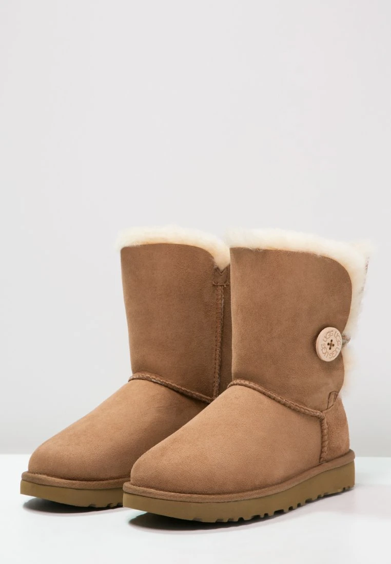 Ugg Bailey Button Ii - Korte Laarzen - Chestnut - Afbeelding 4