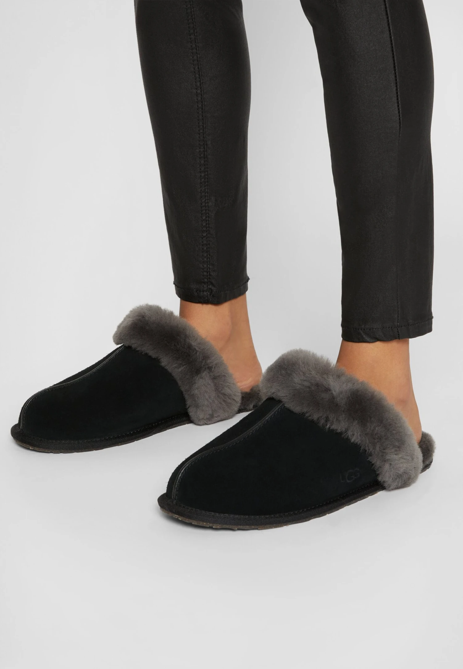 Ugg Scuffette - Pantoffels - Black/Grey - Afbeelding 4