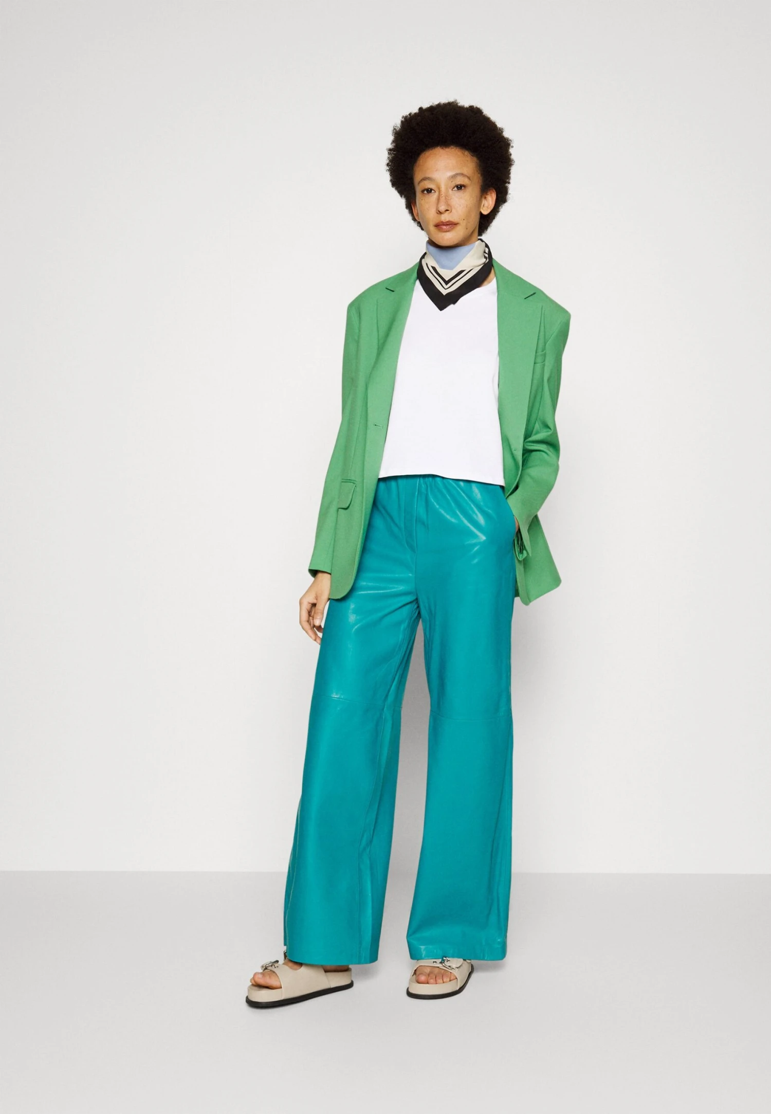 Ugg Tana Cropped Tee - T-Shirt Basic - White - Afbeelding 2