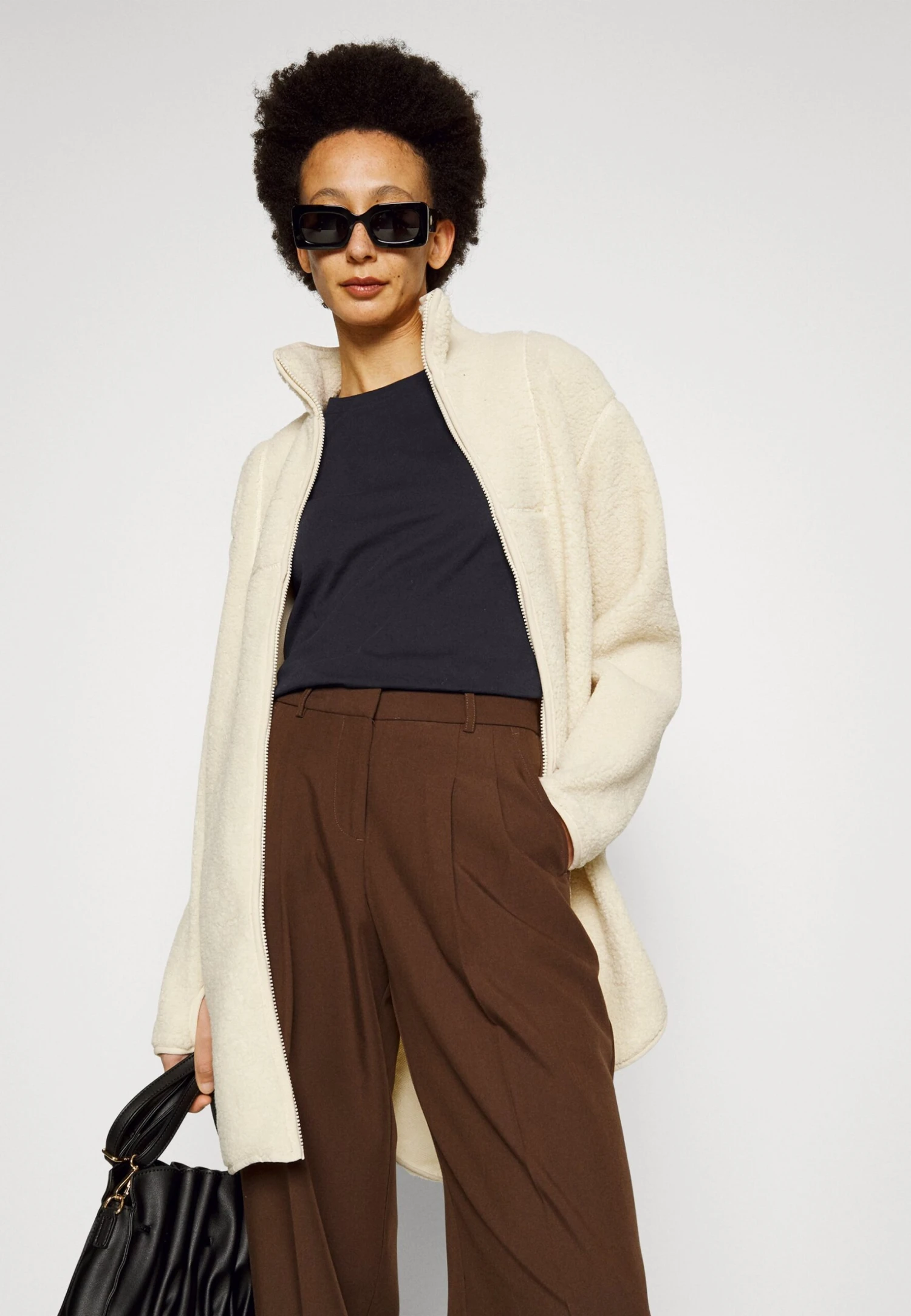 Ugg Uma Tee - T-Shirt Basic - Black - Afbeelding 4