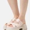Ugg Ashton Slide - Muiltjes Met Hak - Rosy Beige