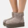 Ugg Classic Mini Platform - Enkellaarsjes Met Plateauzool - Smoke Plume