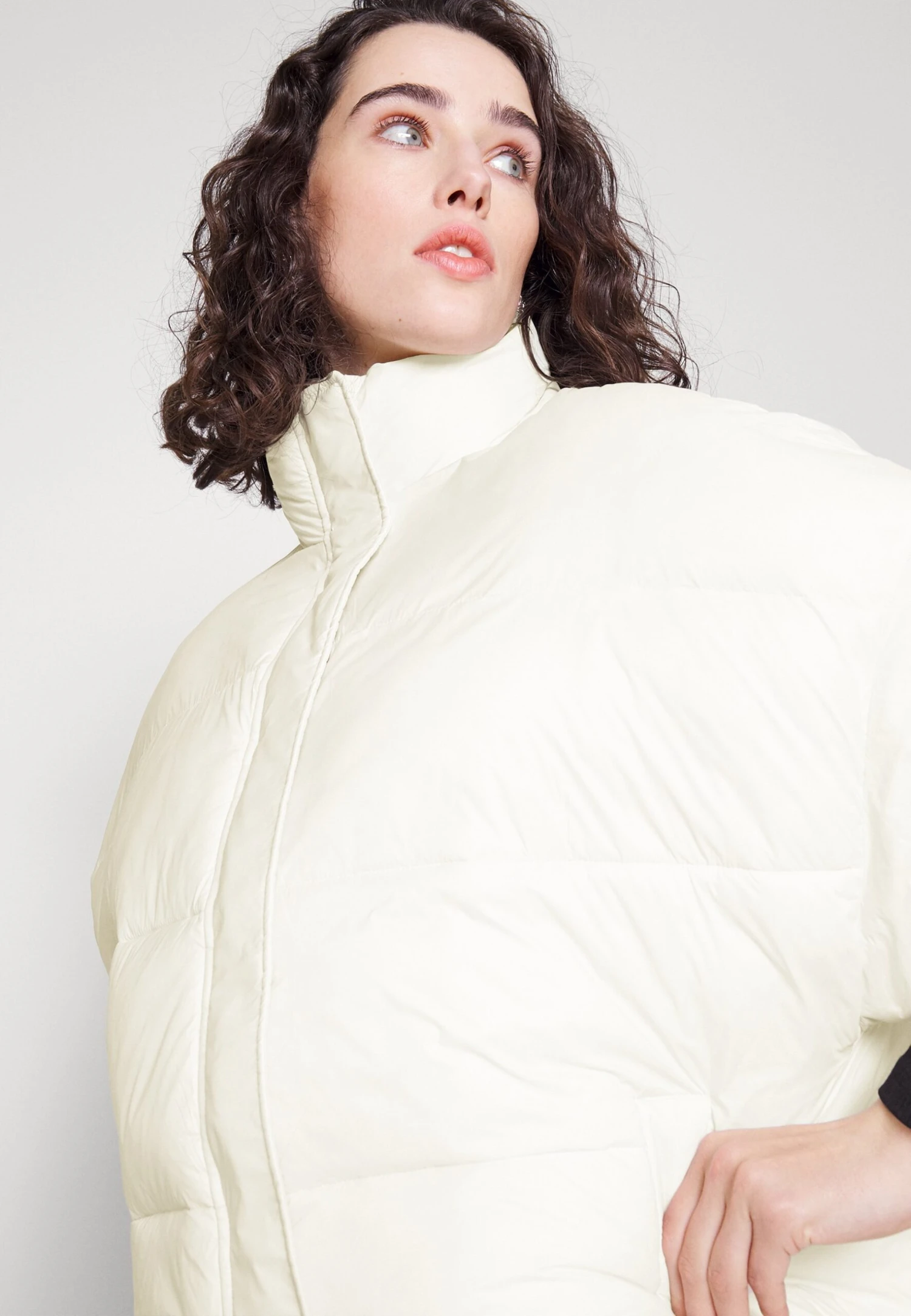 Ugg Sydnee Reversible Puffer Vest - Bodywarmer - Nimbus/Antique - Afbeelding 5